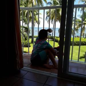 Meet your Posher, Iris